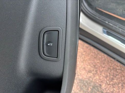 New 2026 GMC Acadia AT4 w/ Luxury Package image 7