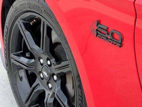 Used 2019 Ford Mustang GT w/ Black Accent Package RWD image 33