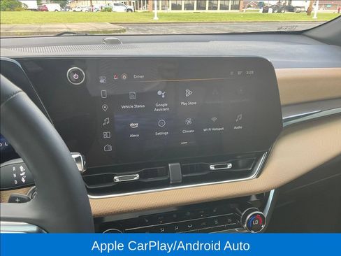 Used 2025 Chevrolet Equinox ACTIV FWD image 11