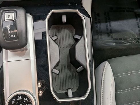 Used 2025 Mitsubishi Outlander SE FWD image 20