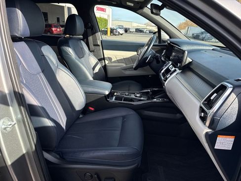 Certified 2023 Kia Sorento SX Prestige image 11