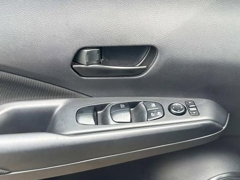 Used 2024 Nissan Kicks S FWD image 27