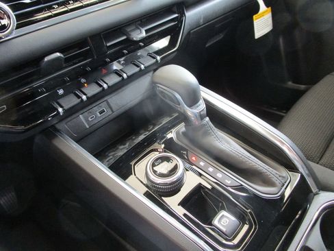 New 2026 GMC Canyon Elevation image 33