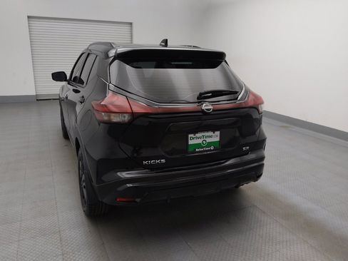 Used 2023 Nissan Kicks SR FWD image 6