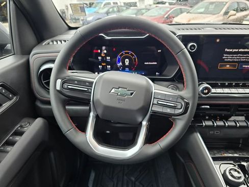 New 2025 Chevrolet Colorado Z71 image 19