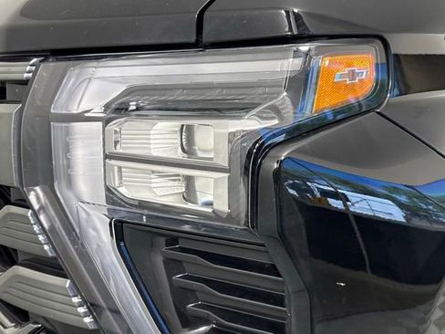 Used 2024 Chevrolet Silverado 2500 High Country w/ High Country Premium Package image 8