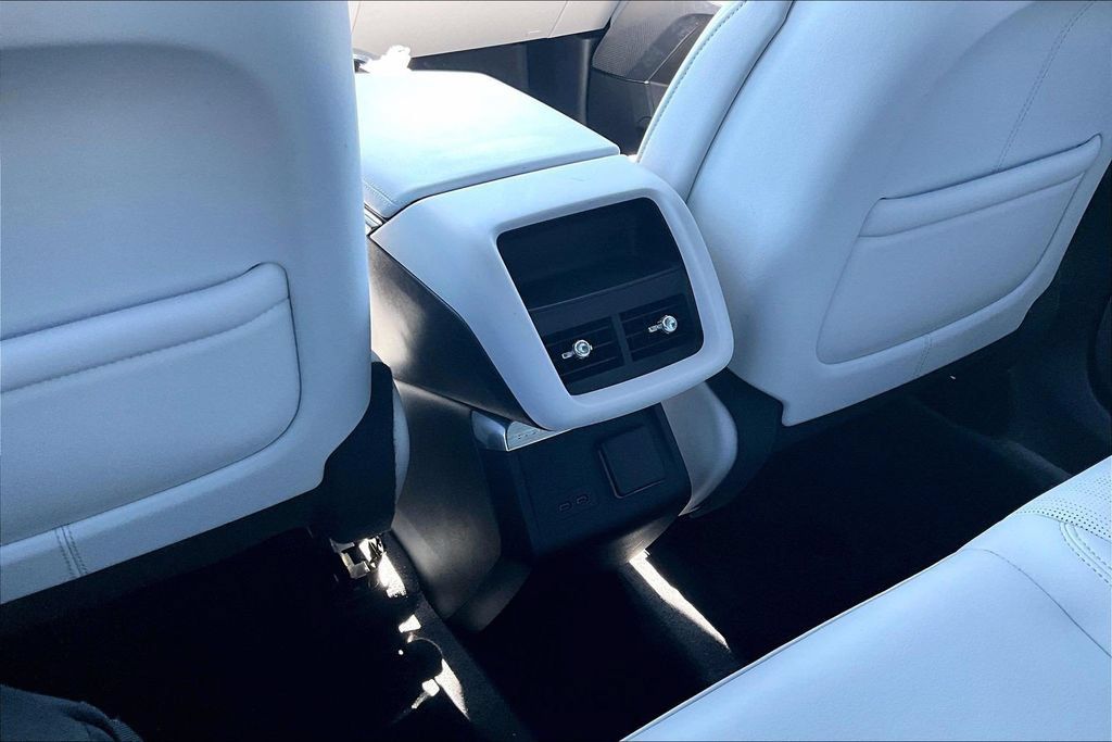 Certified 2024 Cadillac Lyriq Sport AWD/4WD image 10
