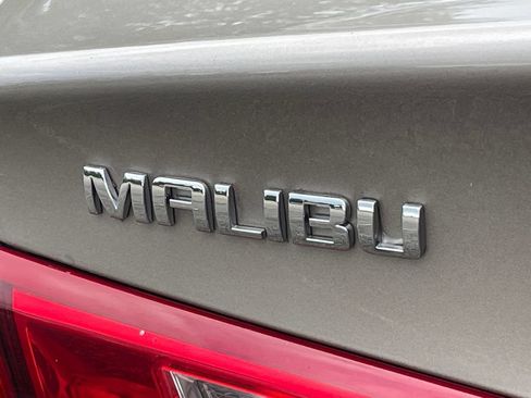 Used 2024 Chevrolet Malibu LT FWD image 18