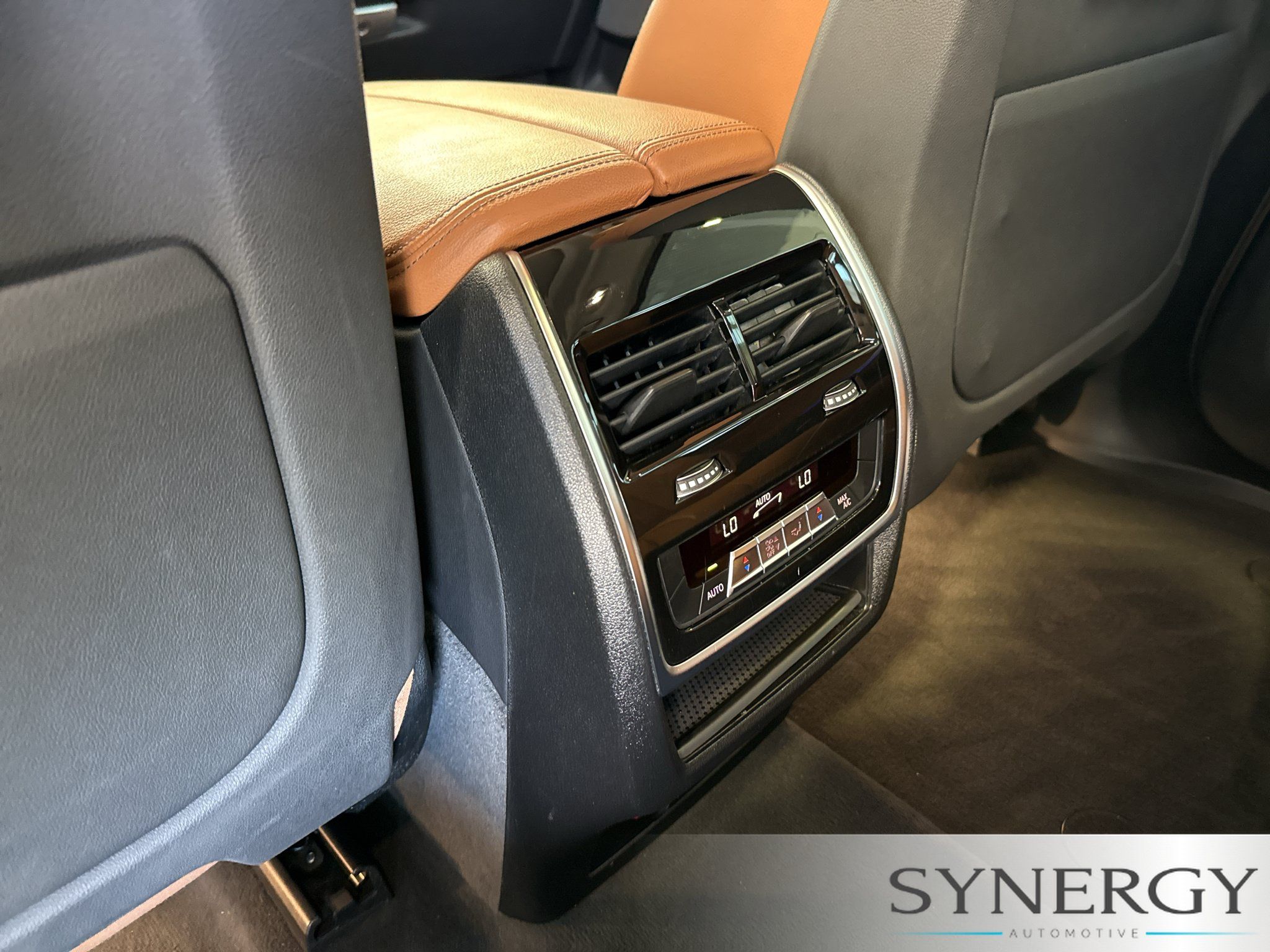Used 2019 BMW X7 xDrive40i w/ Premium Package AWD/4WD image 30