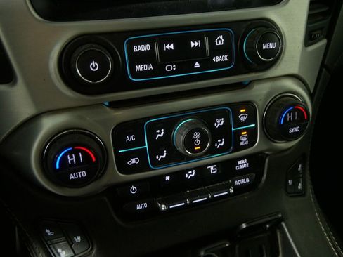 Used 2020 GMC Yukon SLT AWD/4WD image 28