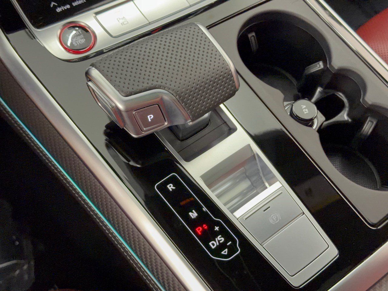 Used 2026 Audi SQ8 Premium Plus AWD/4WD image 21