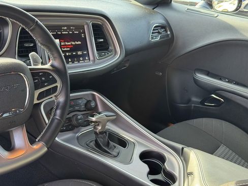 Used 2022 Dodge Challenger SRT Hellcat RWD image 16