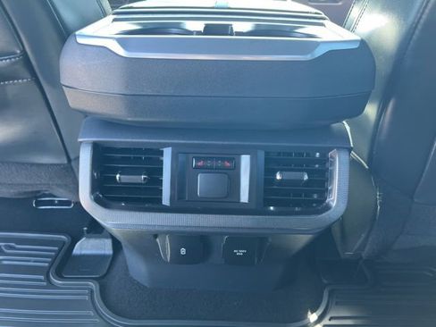 Used 2024 Ford F150 Platinum w/ FX4 Off-Road Package image 23
