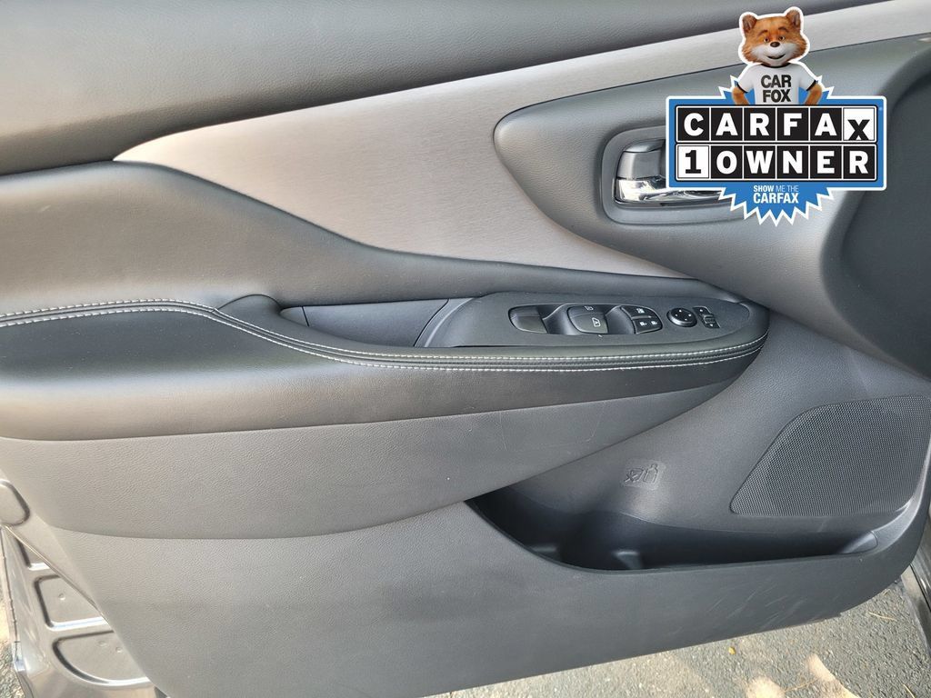 Used 2023 Nissan Murano SV AWD/4WD image 15
