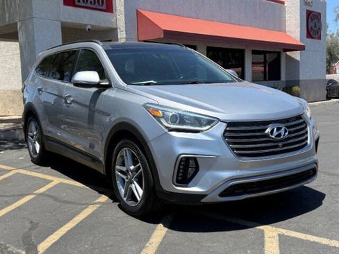 Used 2017 Hyundai Santa Fe FWD w/ Cargo Package image 1