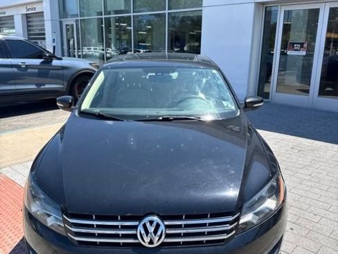 Used 2013 Volkswagen Passat TDI SEL Premium FWD image 18