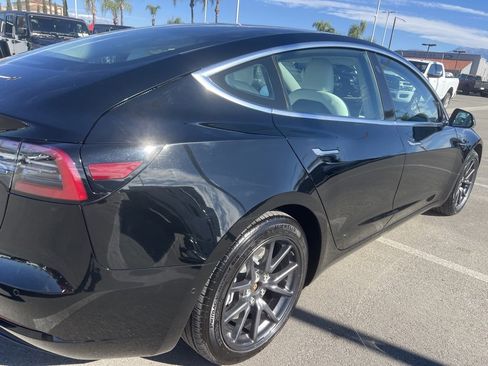 Used 2020 Tesla Model 3 Long Range image 12