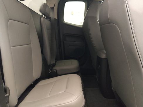 Used 2019 Chevrolet Colorado W/T w/ WT Convenience Package RWD image 19