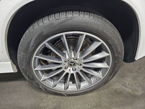 Used 2024 Mercedes-Benz GLE 350 4MATIC image 35