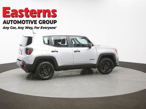 Used 2021 Jeep Renegade Sport image 44