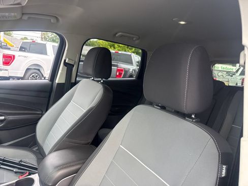 Used 2014 Ford Escape SE w/ Equipment Group 201A AWD/4WD image 28