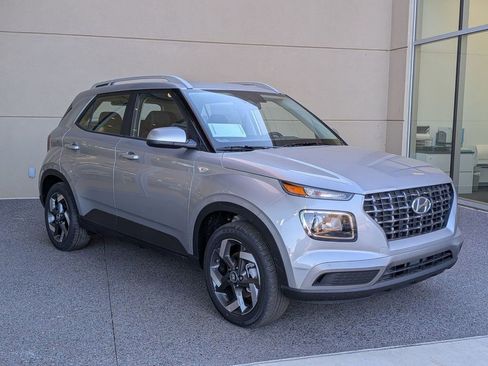 New 2026 Hyundai Venue SEL image 4