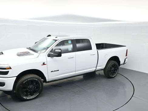 New 2026 RAM 2500 Laramie AWD/4WD image 57
