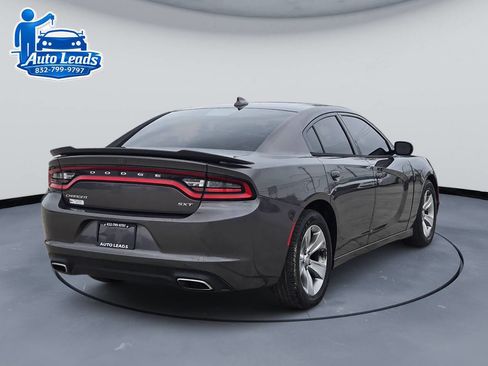 Used 2015 Dodge Charger SXT RWD image 5