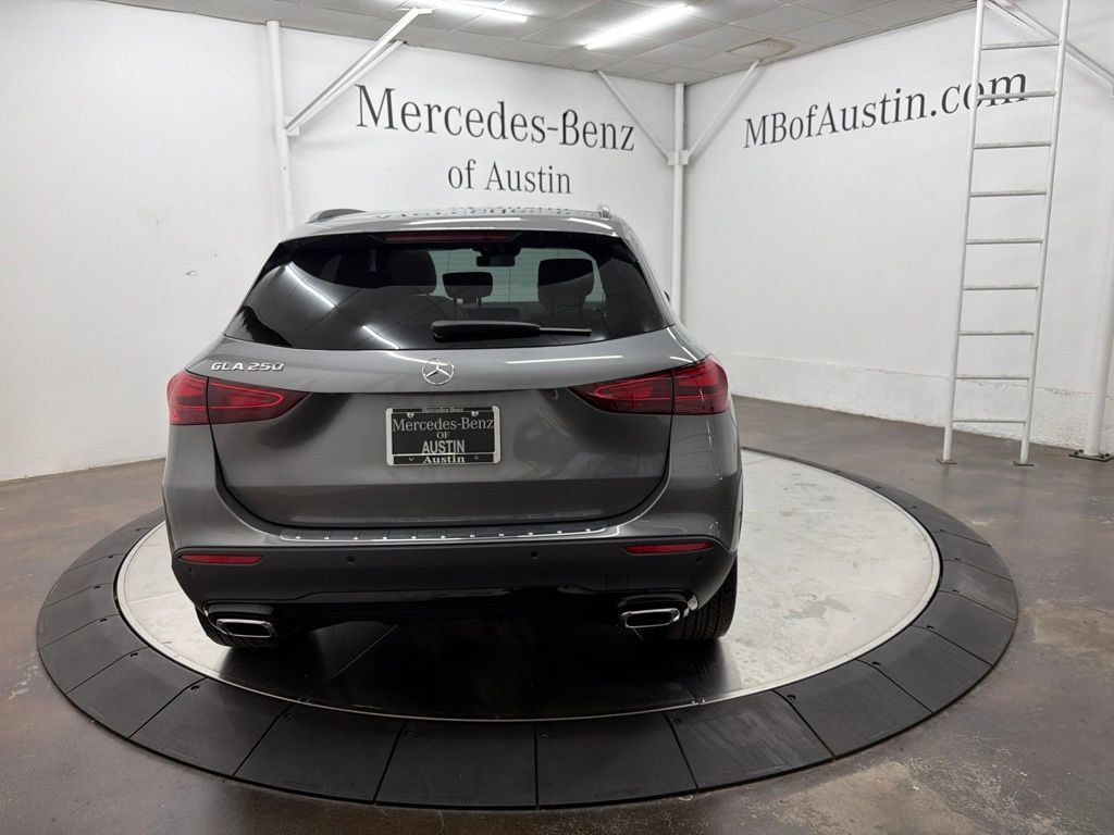 Certified 2026 Mercedes-Benz GLA 250 image 2