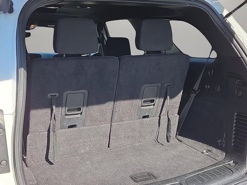 Used 2023 Dodge Durango GT image 9