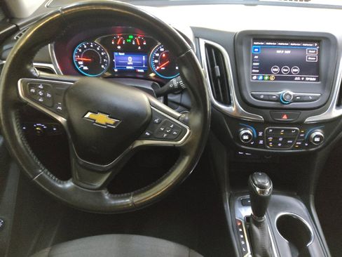 Used 2021 Chevrolet Equinox LT AWD/4WD image 22