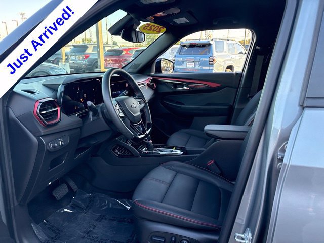 Used 2025 Chevrolet TrailBlazer RS w/ Driver Confidence Package FWD image 17