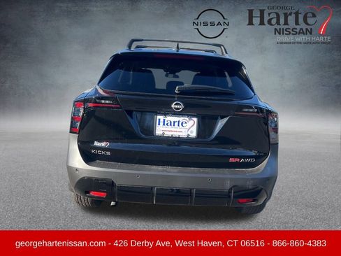 New 2026 Nissan Kicks SR w/ Cold Weather Package image 4