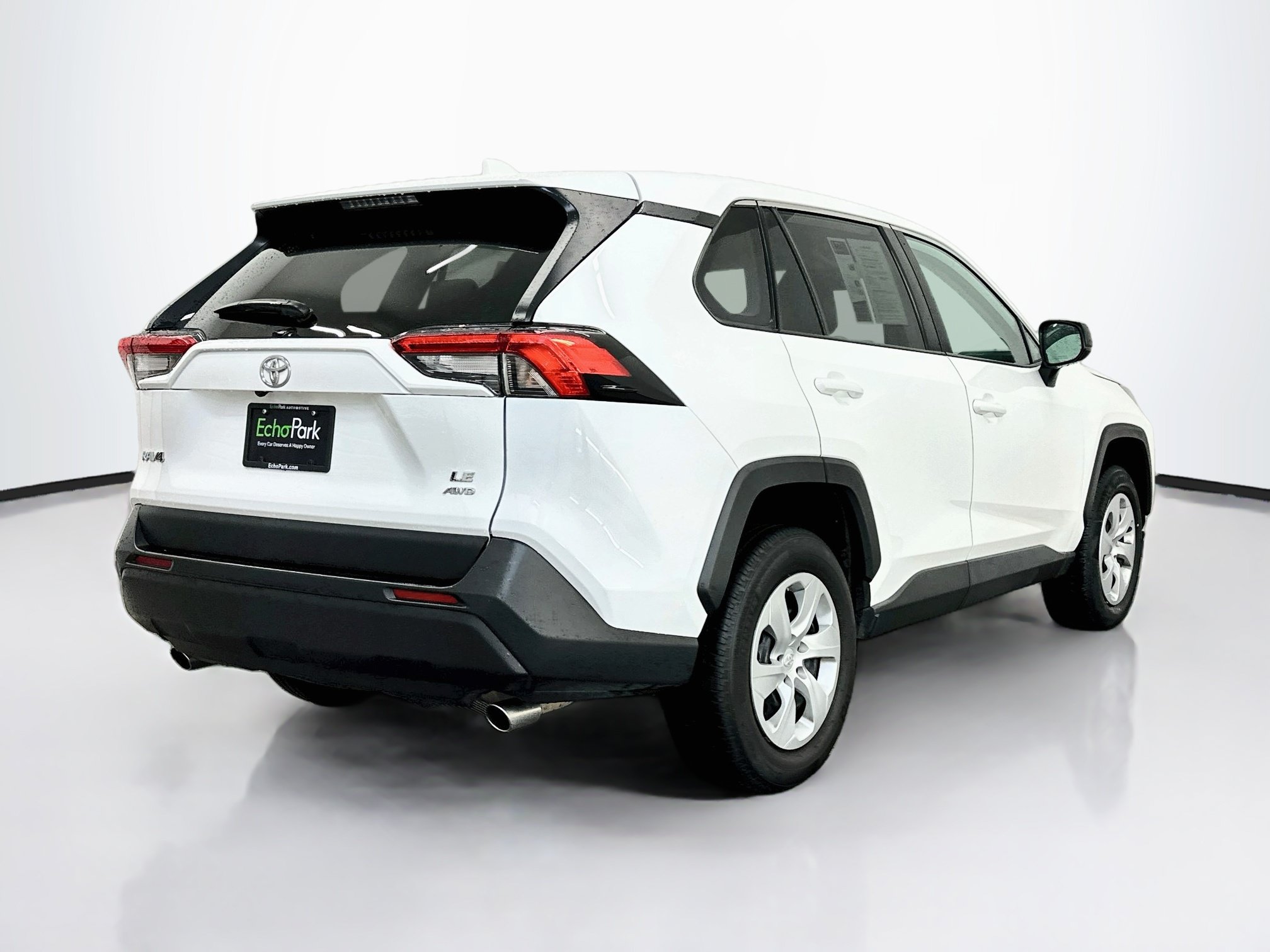 Used 2025 Toyota RAV4 LE AWD/4WD image 9