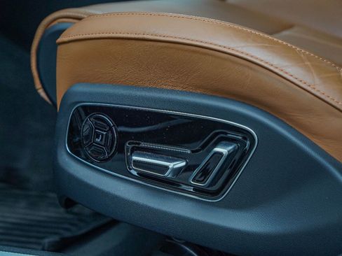 Certified 2024 Audi A8 L 3.0T image 23