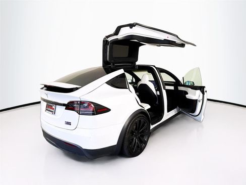Used 2022 Tesla Model X Plaid AWD/4WD image 28