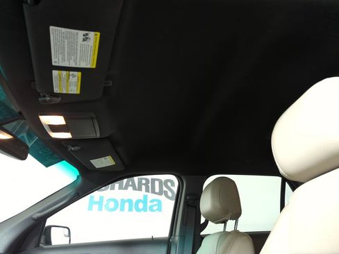 Used 2014 Ford Explorer XLT w/ Equipment Group 202A image 16