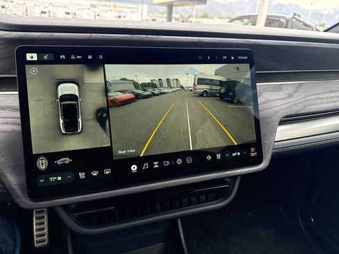 Used 2022 Rivian R1S Launch Edition AWD/4WD image 29