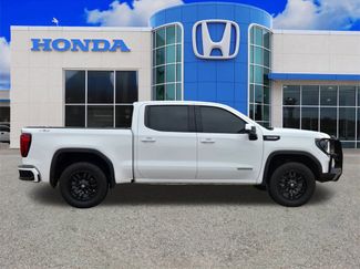 Used 2022 GMC Sierra 1500 Elevation video 2