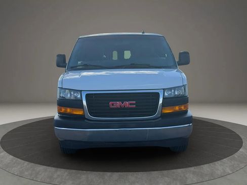 Used 2020 GMC Savana 2500 w/ Driver Convenience Package image 9