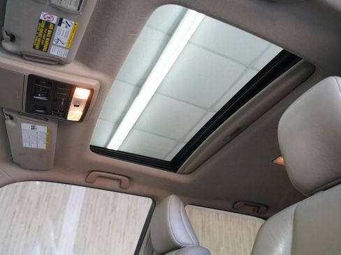 Used 2010 Toyota 4Runner SR5 image 23