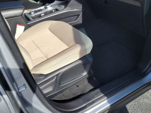 Used 2022 Ford Explorer 4WD image 36