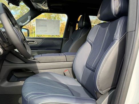 New 2026 INFINITI QX80 4WD image 14