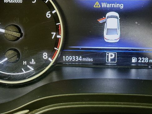 Used 2017 Nissan Maxima 3.5 S FWD image 18