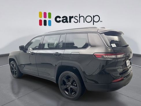 Used 2023 Jeep Grand Cherokee L Limited w/ Black Appearance Package AWD/4WD image 3