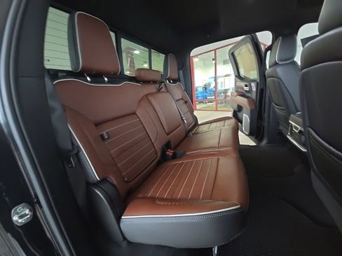 Used 2025 GMC Sierra 1500 Denali Ultimate AWD/4WD image 21
