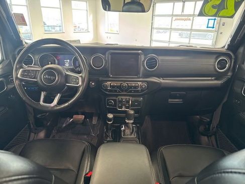 Used 2023 Jeep Wrangler Unlimited Sahara w/ Cold Weather Group image 31