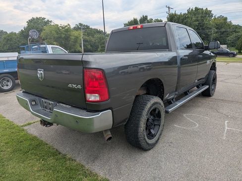 Used 2017 RAM 2500 Tradesman w/ Chrome Appearance Group AWD/4WD image 3