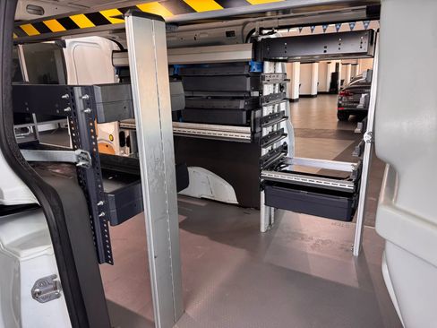 Used 2022 Ford Transit Connect XL image 16