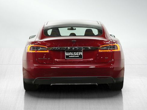 Used 2014 Tesla Model S 85 RWD image 4
